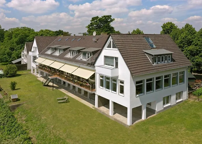 Faehrhaus Am Rhein By Mayburgh