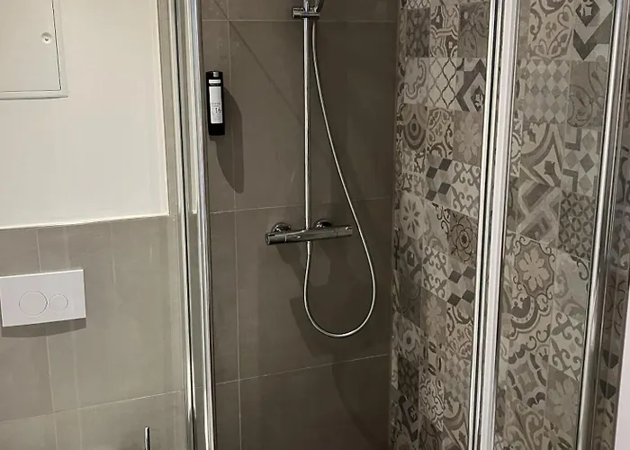 Faehrhaus Am Rhein By Mayburgh Hotell