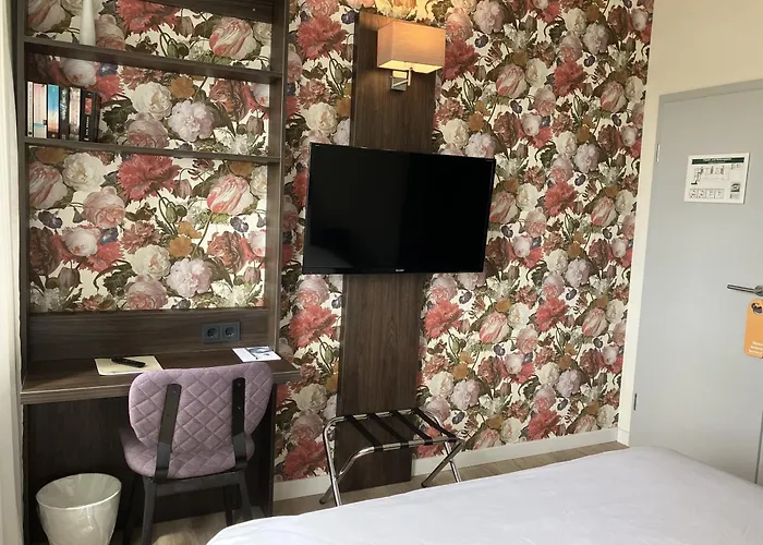 Bed and Breakfast Faehrhaus Hotel Am Rhein By Mayburgh