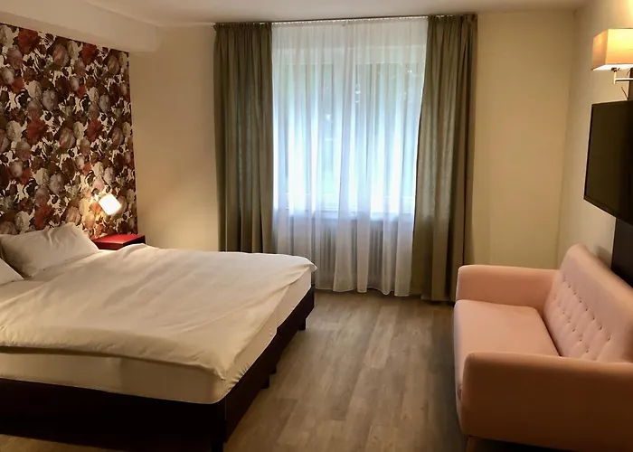 Faehrhaus Hotel Am Rhein By Mayburgh Bed and Breakfast