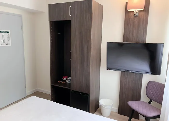 Faehrhaus Hotel Am Rhein By Mayburgh Ντίσελντορφ