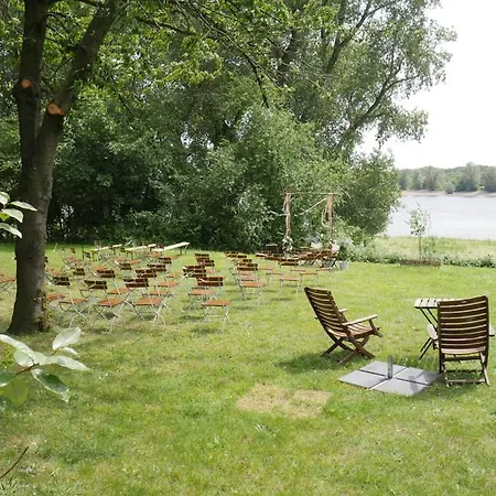 ホテル Faehrhaus Am Rhein By Mayburgh デュッセルドルフ