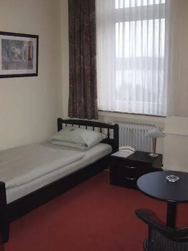 فندق Faehrhaus Am Rhein By Mayburgh 3*