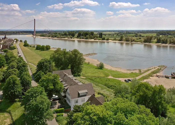 Bed and breakfast Fährhaus Am Rhein By Mayburgh Düsseldorf