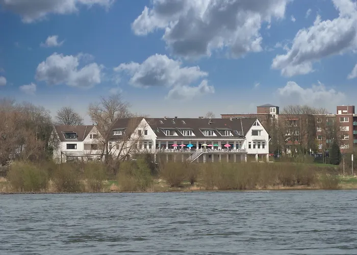 Faehrhaus Am Rhein By Mayburgh فندق 3*