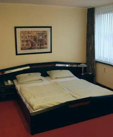 فندق مبيت وإفطار Hotel Faehrhaus Km734 3*