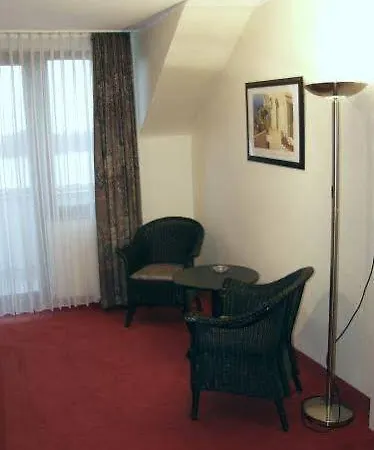 Hotel Faehrhaus Km734 3* دوسلدورف