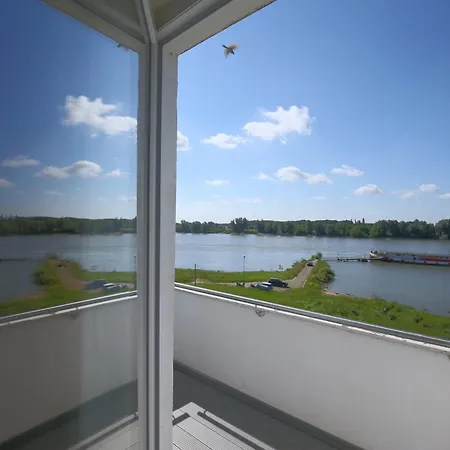 Faehrhaus Am Rhein By Mayburgh 3*