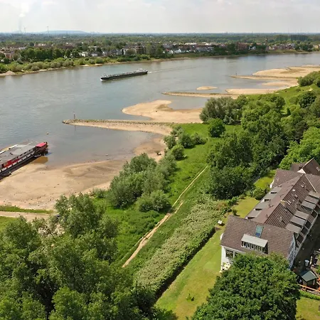 Oda ve Kahvaltı Faehrhaus Am Rhein By Mayburgh