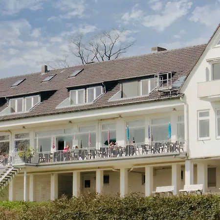Faehrhaus Am Rhein By Mayburgh