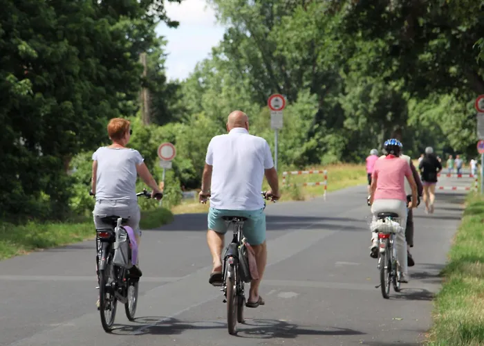 Oda ve Kahvaltı Faehrhaus Am Rhein By Mayburgh Düsseldorf